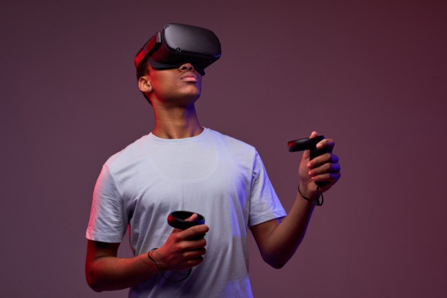 VR gaming, VR headset